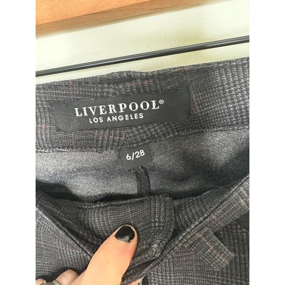 Liverpool Madonna Plaid Leggings Size 6 Black Grey Casual Stretch Jeggings - Picture 9 of 9